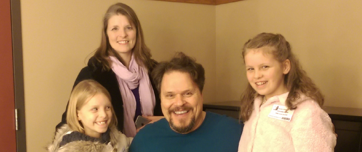 Mark Delavan, our Nabucco, meets Edith and Eleanor Alford, with their mom Stephanie.