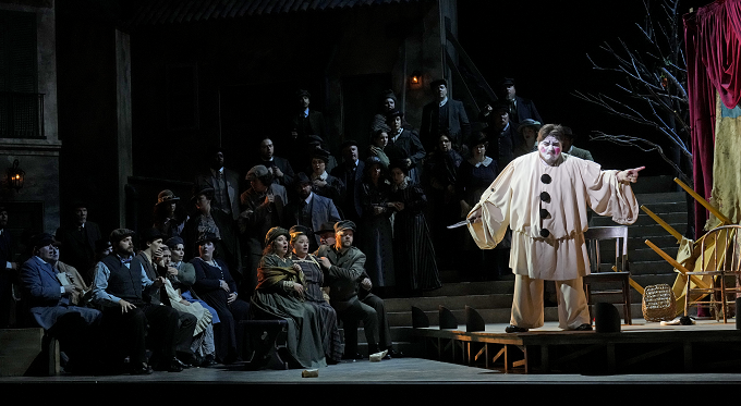 Pagliacci (photo credit: Ken Howard)