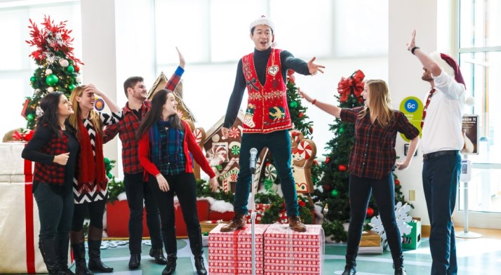 Brian Vu and the rest of Pittsburgh Opera's Resident Artists bring holiday cheer to patients at Children's Hospital, December 2015