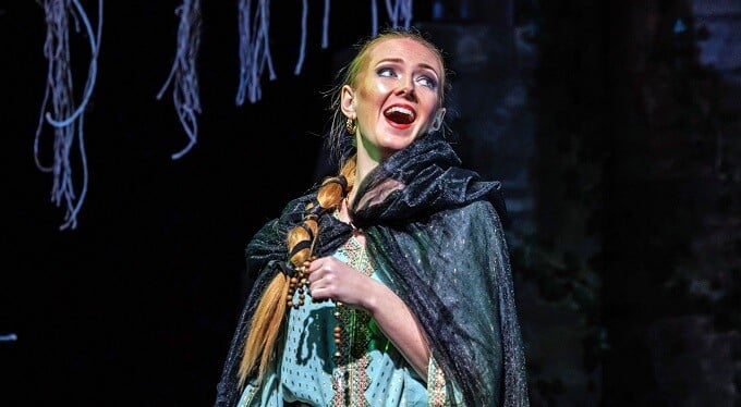 Shannon Crowley as Zelmira in Armida 