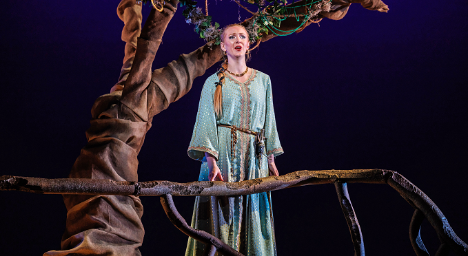 Shannon Crowley as Zelmira in Armida (photo credit: David Bachman)