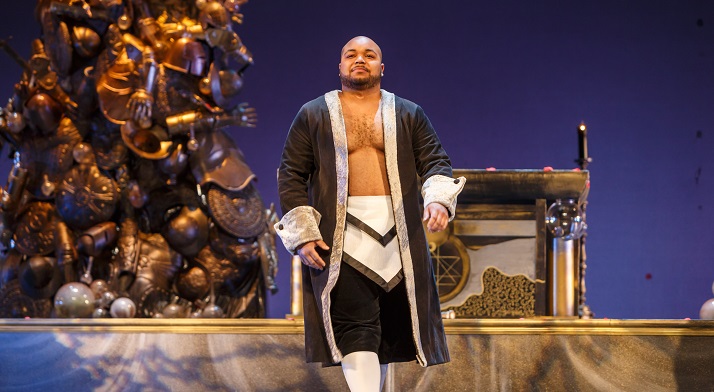 Yazid Gray in Alcina