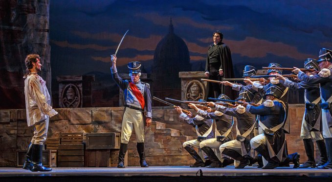 Tosca production photo